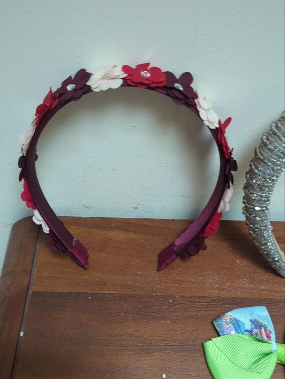 Kids Hair Bundle Three Headbands And Two Bluey Bows